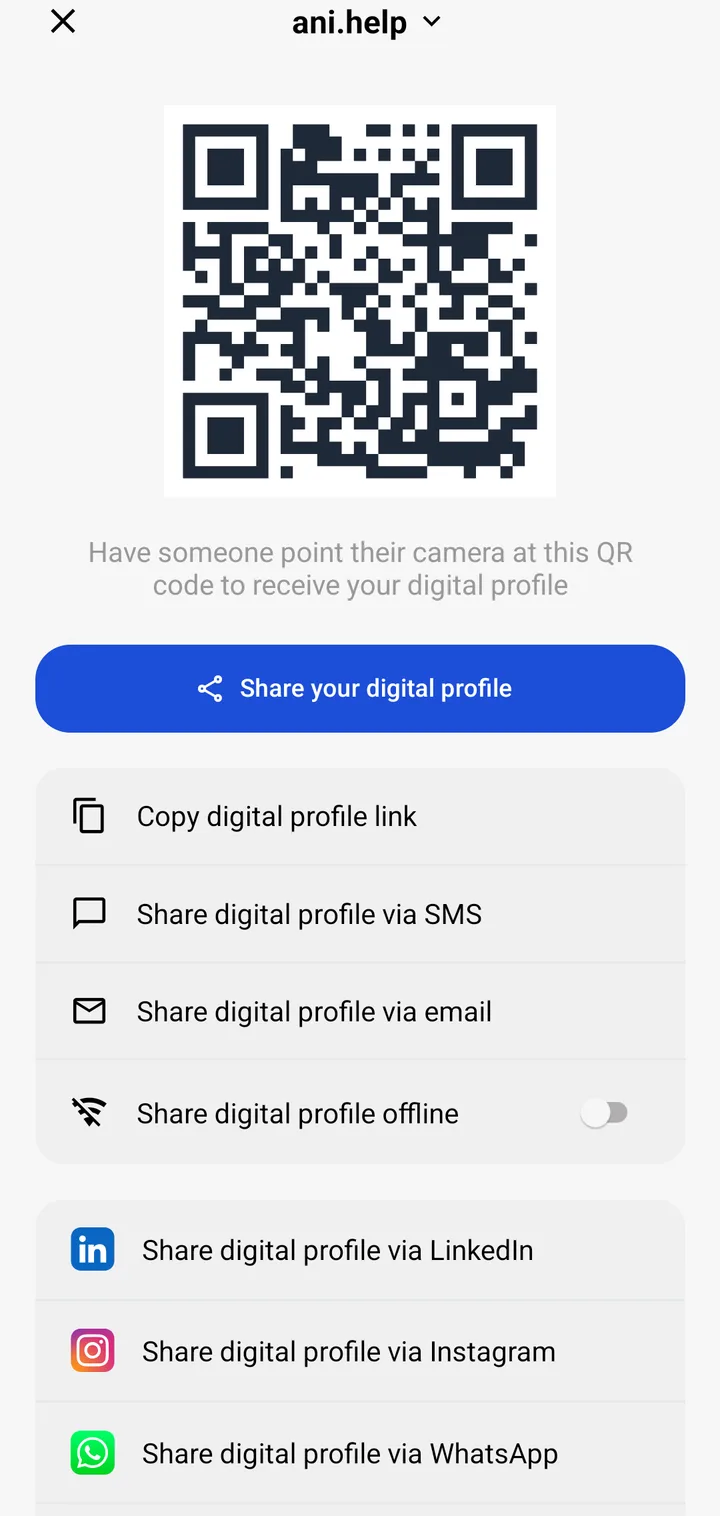 The Share tab in the Mibio app, with the profile's QR code and the ways to share it.